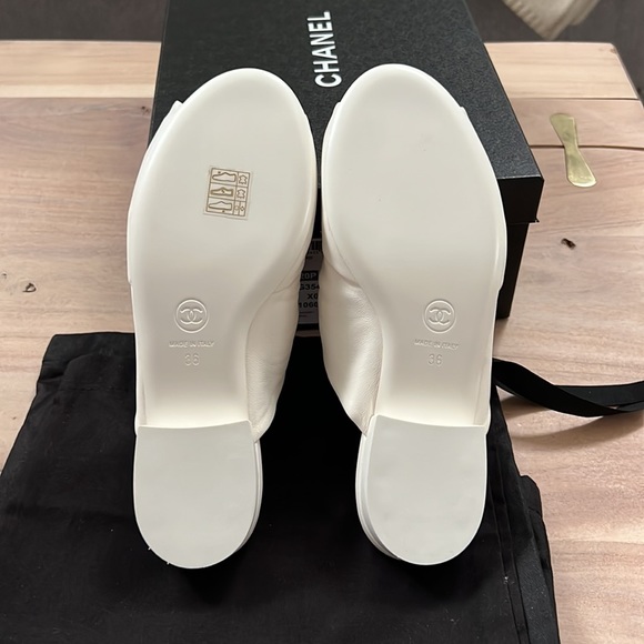 Chanel lambskin sandals, Size 36 - Picture 8 of 10